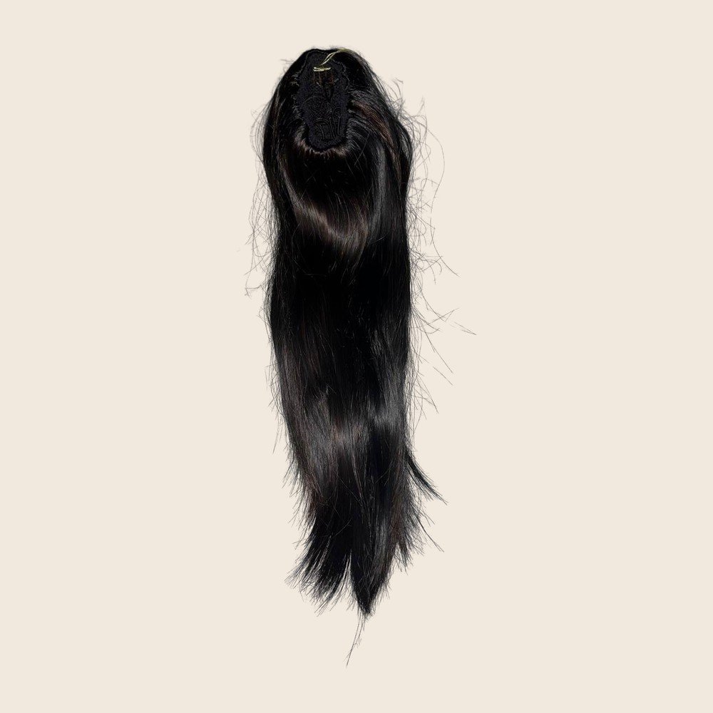 Cabelo liso preto curto